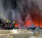 كربلاء :السيطرة على حريق اندلع في الحي الصناعي دون خسائر بشرية (صور)