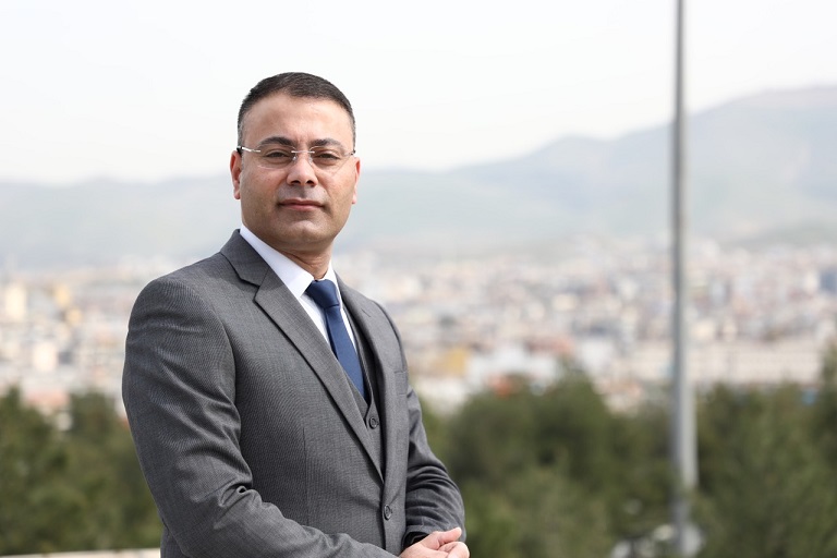 هوشيار عبدالله يبدي تفاؤله بأداء وزير المالية ويدعوه للتعامل مع موظفي الإقليم كما يتعامل مع موظفي بقية المحافظات