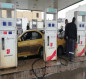النفط تنفي استقطاع مبالغ إضافية عند استخدام البطاقة الالكترونية في محطات الوقود