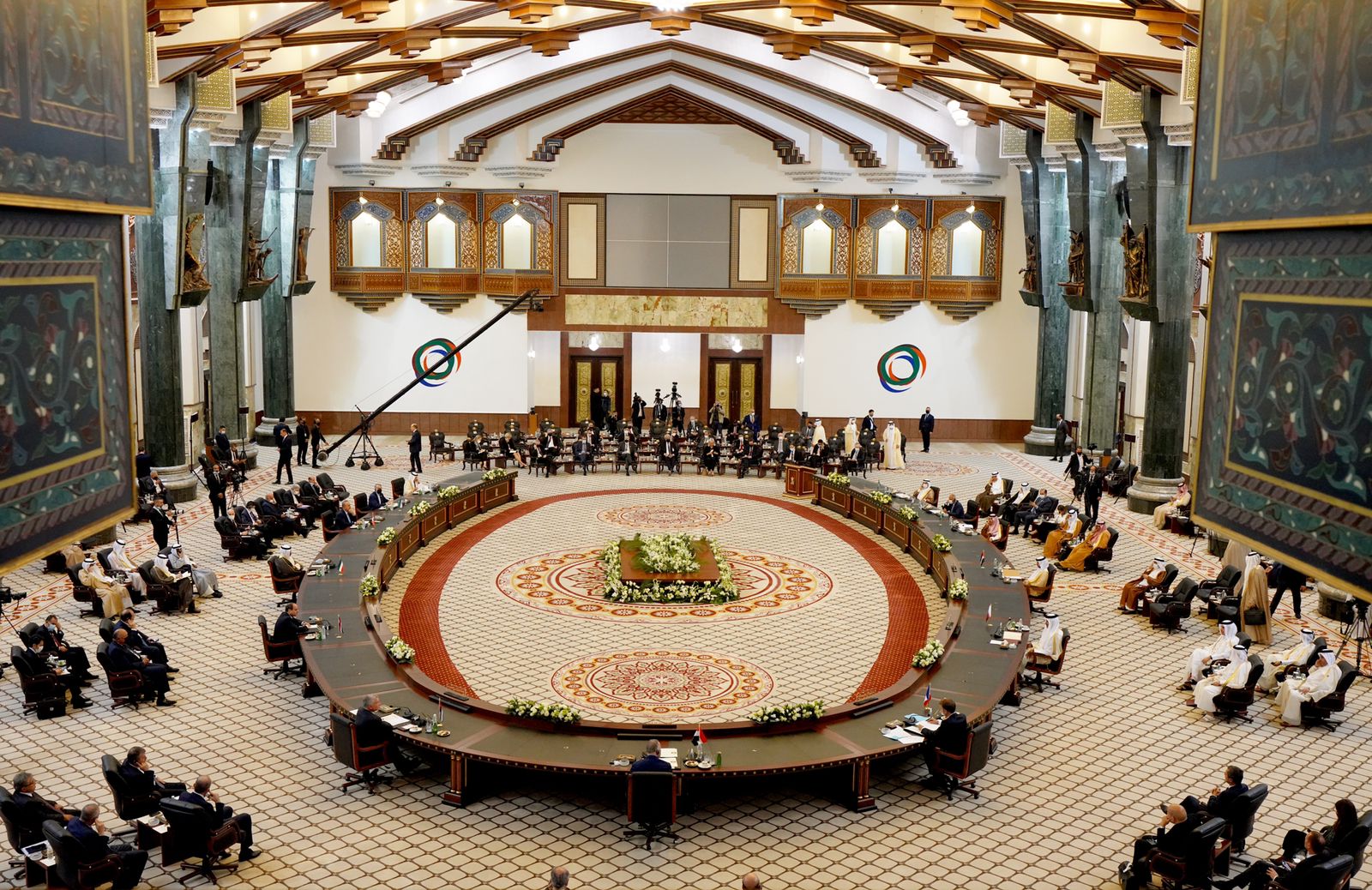 الامارات: نقف إلى جانب العراق خلال المرحلة المفصلية التي يمر بها - Vimarsana News
