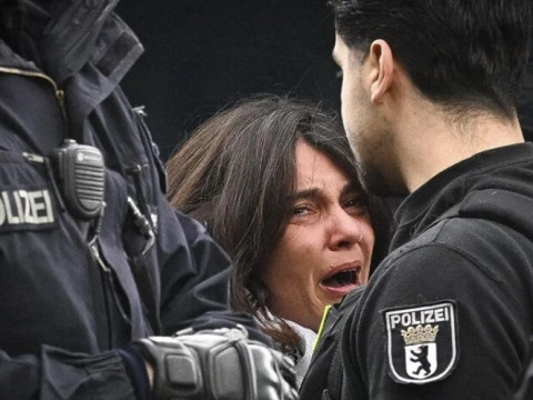 ألمانيا.. "قمع" الشرطة يلاحق نشطاء مناهضون للحرب على غزة