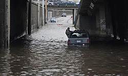 اكثر من 1500 عائلة عراقية في محافظة صلاح الدين تترك منازلها بسبب الامطار