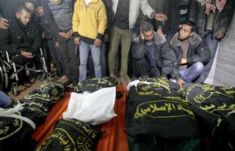 شمعة تقضي على عائلة بأكملها