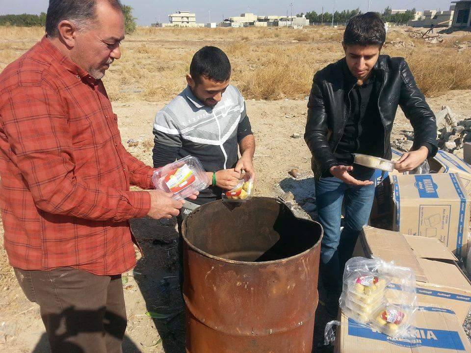 بالصور: اتلاف مواد غذائية غير صالحة للاستهلاك البشري في ميسان