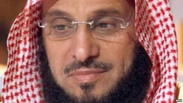 اصابة الداعية السعودي عائض القرني باطلاق نار من مسلحين بالفليبين