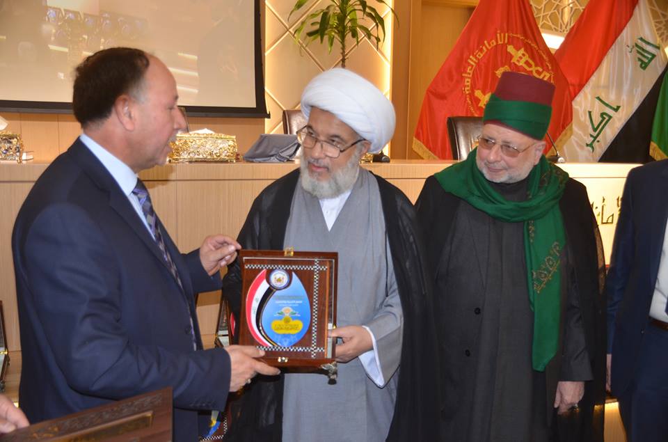 العتبات المقدسة وتربية كربلاء تحتفي بالأسرة التربوية بمناسبة عيد المعلم الاغر