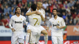 فوز ريال مدريد وبرشلونة في الدوري الاسباني الممتاز