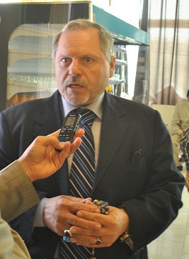 عاجل :شمول الاذاعيين والتلفزيونيين بقطع الاراضي والسلف اسوة بالصحفيين