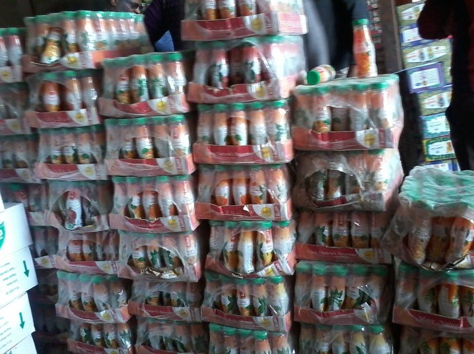 إغلاق 92 محل لمخالفتها الشروط الصحية وإتلاف 1600 كغم من المواد الغذائية و 1400 لتر غير الصالحة للاستهلاك البشري في كربلاء