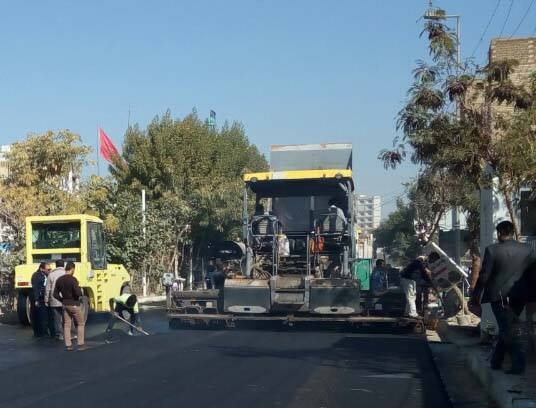 بلدية كربلاء تشتري  67 طن من مادة الزفت وتكمل فرز أراضي الشهداء