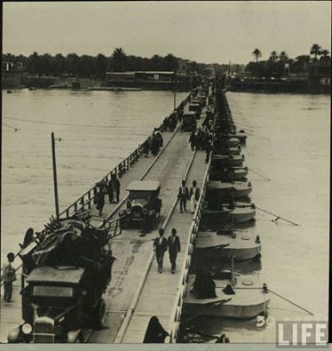 صورة ارشيفية نادرة لاحد جسور بغداد عام 1924