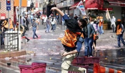 جرحى في صدامات بين الشرطة التركية ومتظاهرين في اسطنبول