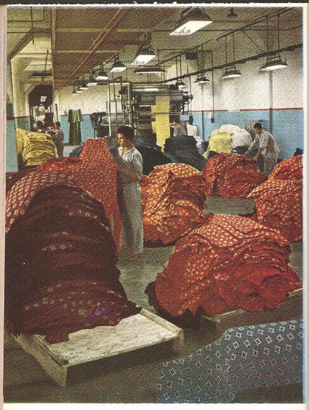 صورة ارشيفية لمصانع الغزل والنسيج في الموصل في بداية ستينات القرن الماضي