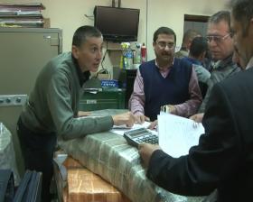 الكشف عن حالات فساد في آلية إيصال وتوزيع رواتب موظفي نينوى