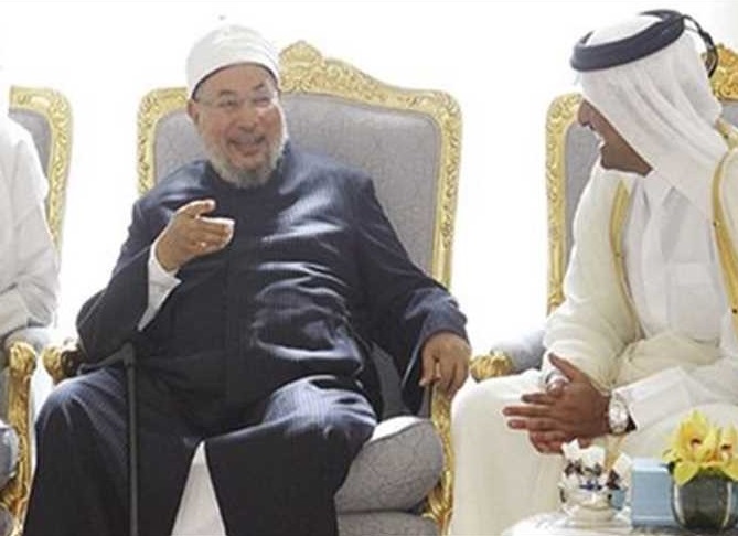 عضو بالأسرة الحاكمة في قطر يكشف عن ثروة القرضاوي الهائلة