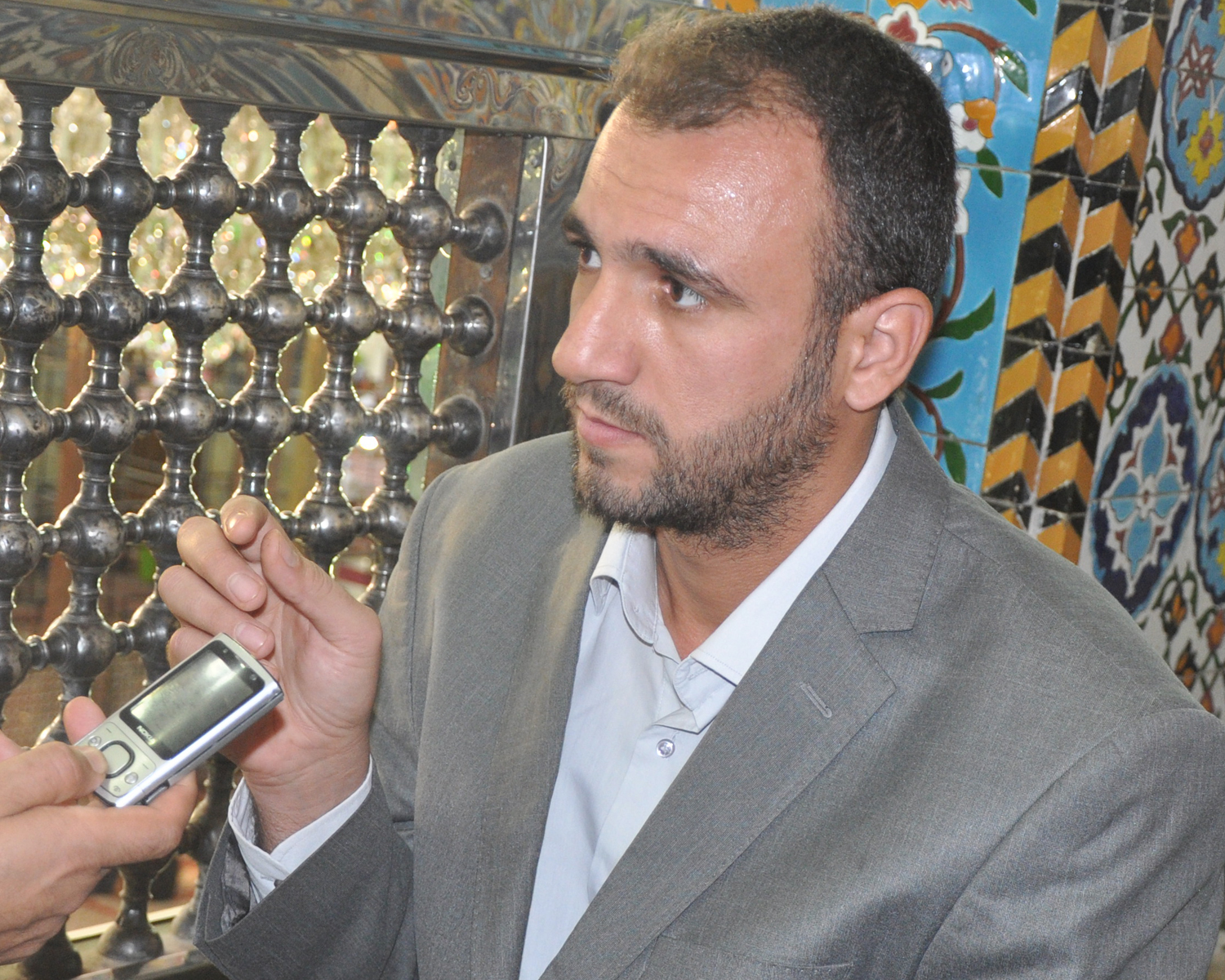 باحث عراقي بطب الحجامة  يكشف ان كل الحضارات العراقية مارست الحجامة(مصور)