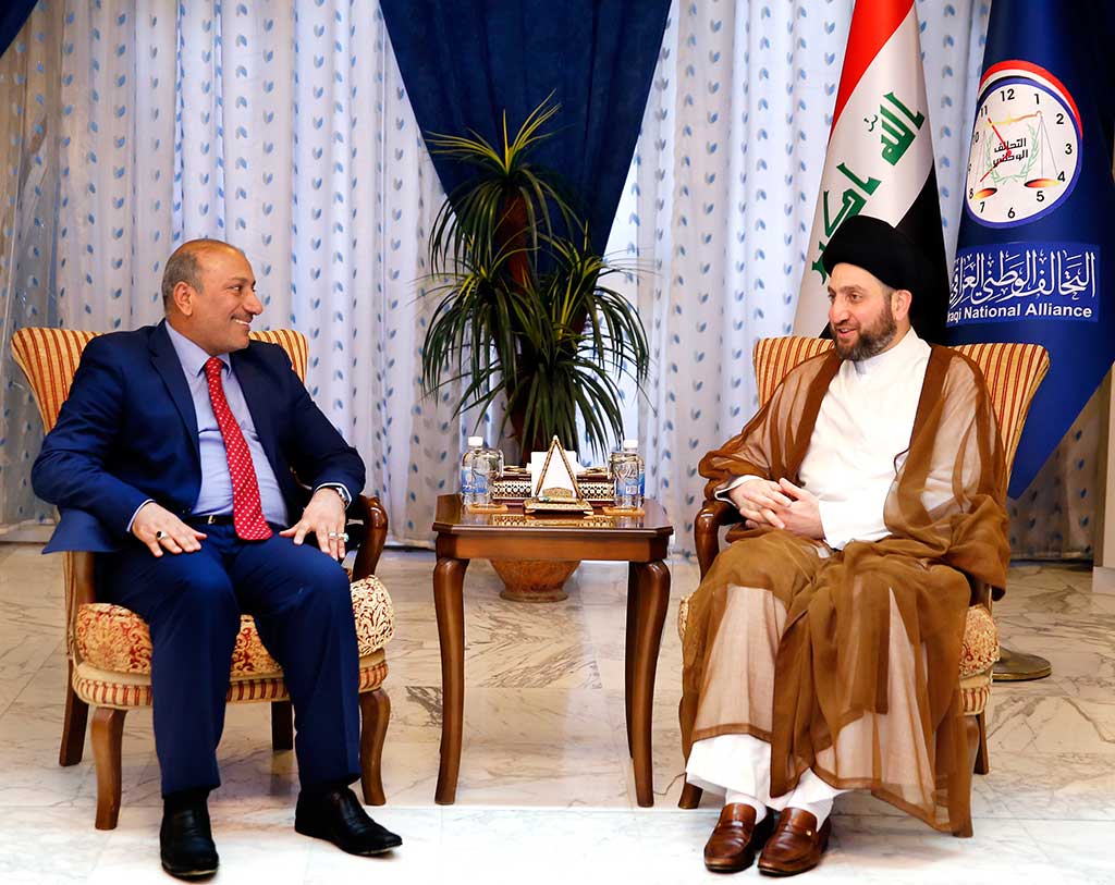 رئيس مجلس كربلاء يزور السيد عمار الحكيم في مكتبه ببغداد