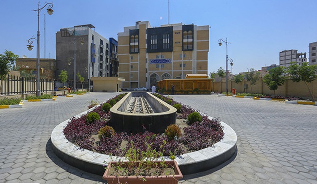 عمليات "سحب الماء الأبيض" من العين بتقنية متطورة في كربلاء المقدسة