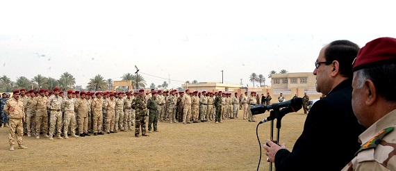 النائب الاول لرئيس الجمهورية يزور معسكرا  للحشد الشعبي في محافظة كربلاء  :المؤامرة كانت تريد القضاء على العراق بشكل تام