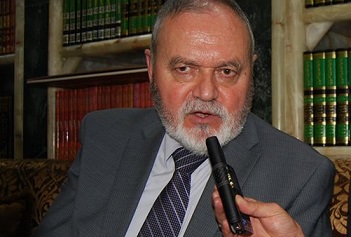 السفير الروماني بالعراق يكشف عن صفقات تسليح للجيش العراقي ويعتبر فتوى السيستاني تصب لصالح العراق