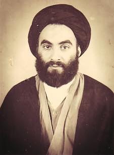 صورة للمرجع الاعلى السيد علي الحسيني السيستاني منتصف الخمسينات من القرن الماضي