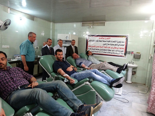 بالصور:الموارد المائية بتشكيلاتها في كربلاء تتبرع بالدم دعما للجيش والحشد الشعبي