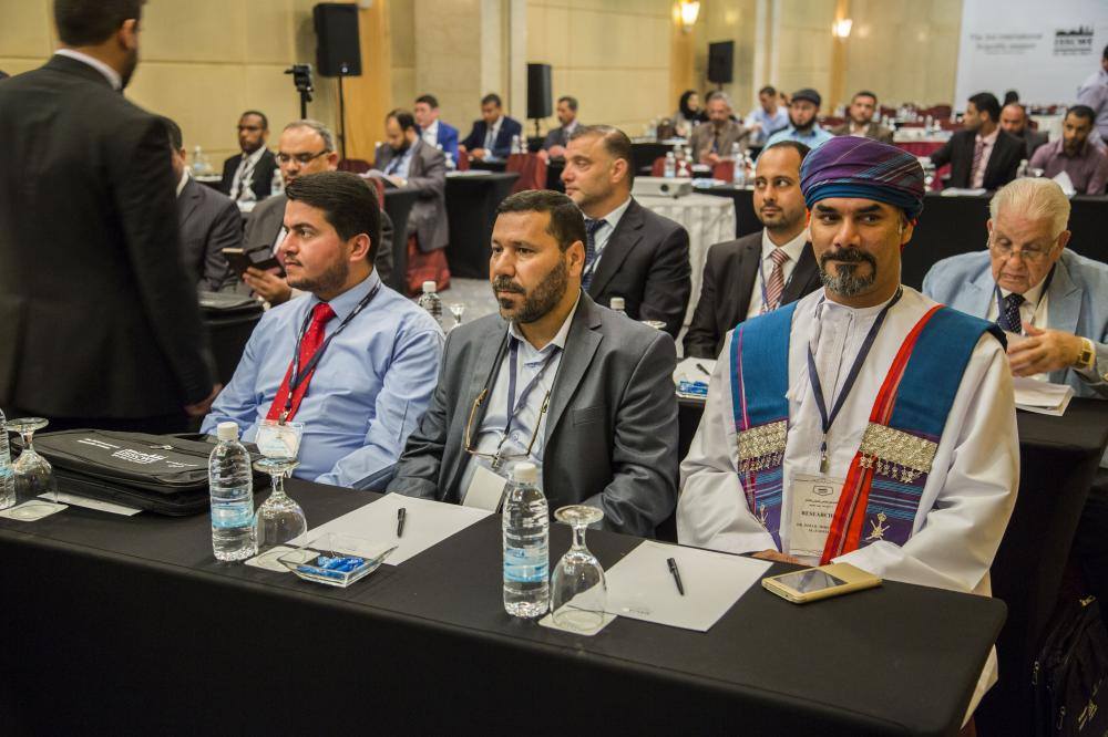 بالصور:مشاركة عشرة باحثين من العتبة العبّاسية المقدّسة في المؤتمر الدوليّ الثالث للمخطوطات والوثائق التاريخيّة في ماليزيا