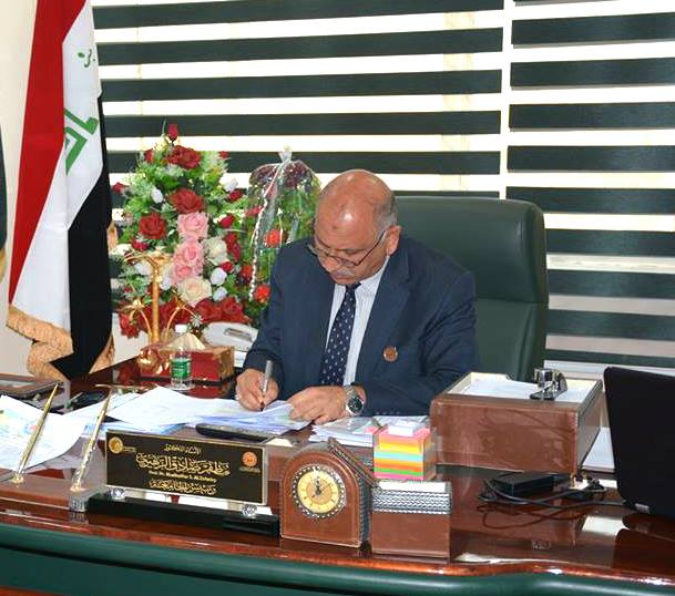 رئيس الجامعة التقنية الجنوبية يعلن عن توزيع منحة الطلبة ويوجة الكليات والمعاهد لاستلامها