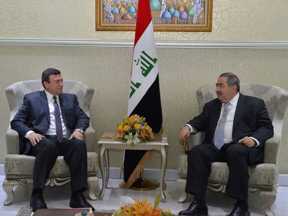 وزير المالية ومحافظ كربلاء يتناولان الازمة المالية وزيباري يعد بحلول لمظلومية كربلاء