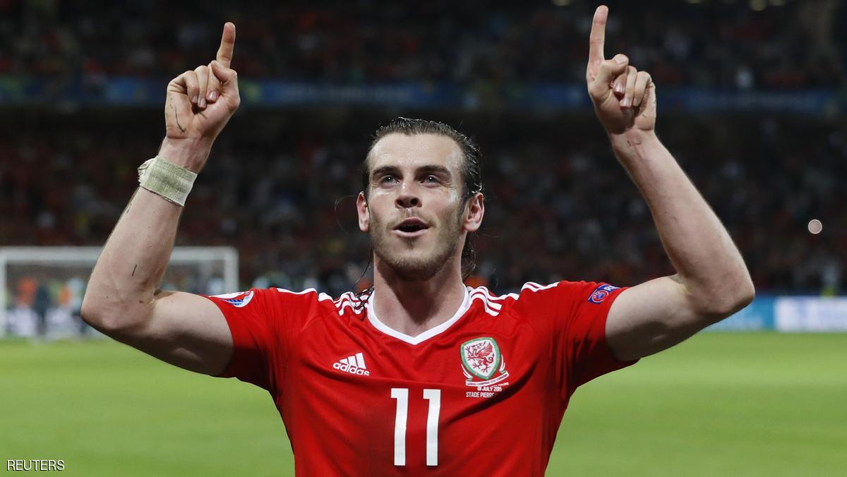 بيل ورونالدو.. صراع "بعيدا عن مدريد"