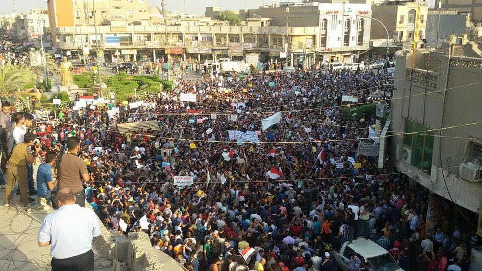 بالفيديو: تظاهرات كبيرة شهدتها مدينة الناصرية تندد بالفساد