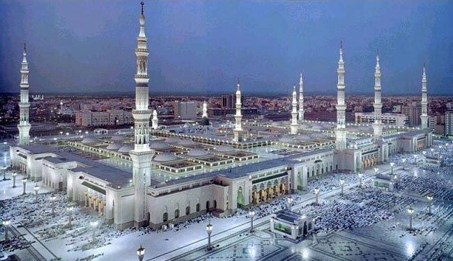 الاندبندنت: السعودية تخطط لنقل قبر الرسول إلى البقيع