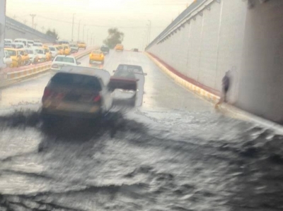 غرق نفق العسكريين الحديث في النجف بإمطار مساء امس واليوم +صور