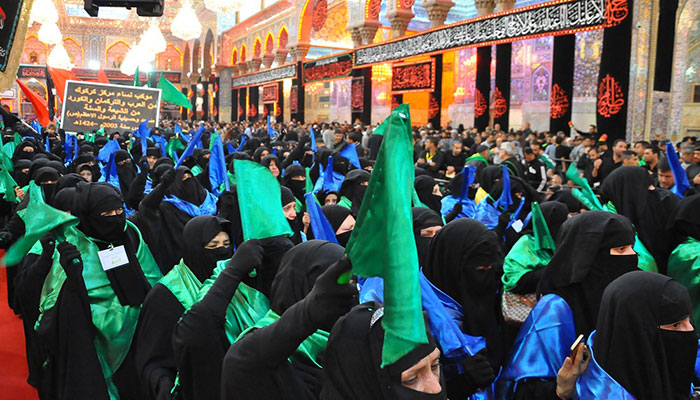 موكب موحد للمكونات الكركوكية وسط كربلاء يحيي ذكرى اربعينية الامام الحسين+صور