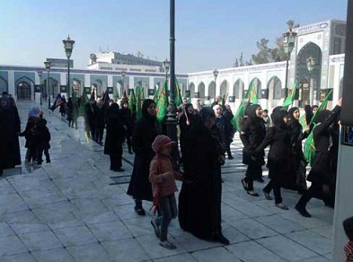 متحدين حاجز الخوف :مسيرات حسينية في مرقد السيدة زينب (ع) في دمشق+صوره