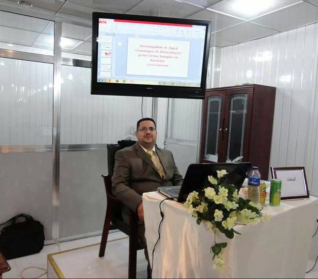 تدريسي في جامعة كربلاء يحصل على شهادة الدكتوراه بتخصص فريد من نوعه