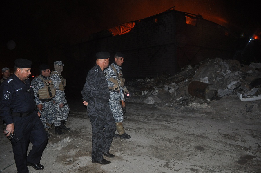 اخماد حريق كبير في النجف+صورة