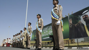 تصاعد الانتقادات الحادة لقانون "مكافحة الإرهاب" السعودي كونه يضيف مزيدا من القيود على حرية التعبير