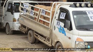 «داعش» يستولي على مساعدات برنامج الغذاء العالمي ويلصق شعاره على الحصص الغذائية