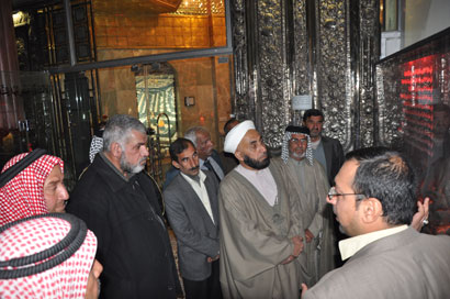 وفد من واسط يتراسه خطيب جامع الكوت الكبير في متحف العتبة الحسينية (مصور)