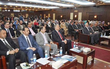 النائب الحلي يتهم اعلاميين باشاعة الطائفية او العنصرية وسياسيين بالدفاع عن القنوات المحرضة للطائفية