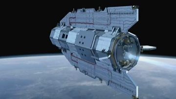 ولادة أول قمر صناعي عربي في مصر بتكلفة اجمالية بلغت  21 مليون دولار