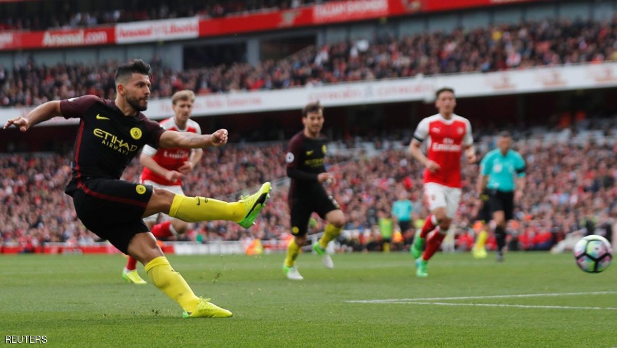 مانشستر سيتي يزيد متاعب فينغر