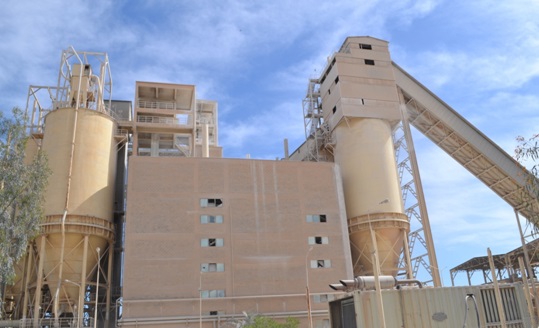 البدء بتوزيع ( 30) طن من الاسمنت لعوائل الشهداء بسعر مدعوم بكربلاء المقدسة