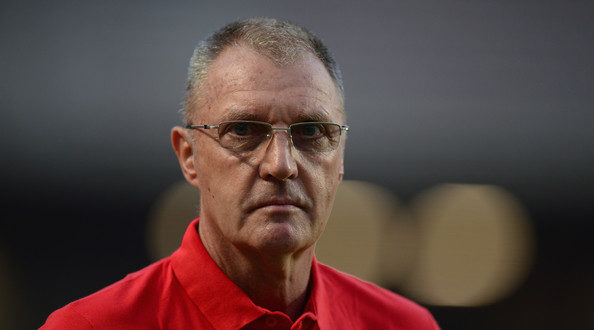 اتحاد الكرة يفاوض الهولندي كرول لتدريب المنتخب