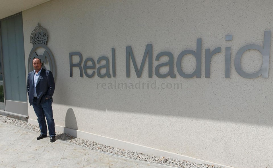 ريال مدريد يتعاقد مع رافايل بينيتيز