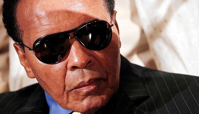 محمد علي كلاي يرقد في المستشفى