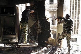 اشتباكات بمنطقة سيف الدولة والقوات النظامية تعثر على وثائق مهمة وقلق روسي من تهديد الجيش الحر باستهداف مطاري دمشق وحلب