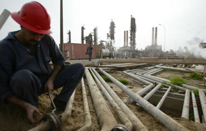 مصدر نيابي: لجنة النفط والطاقة تعمل في سرداب البرلمان الرطب بلا انترنت وتتحكم بمصير اكبر احتياطي في العالم