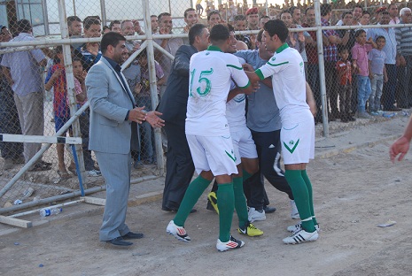 تقرير مصور عن مباراة كرة القدم بين ناديي كربلاء والطلبة والتي انتهت بفوز كربلاء 3-2